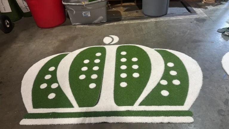 Crown — Custom Logos artificial turf by Rioturf Valley